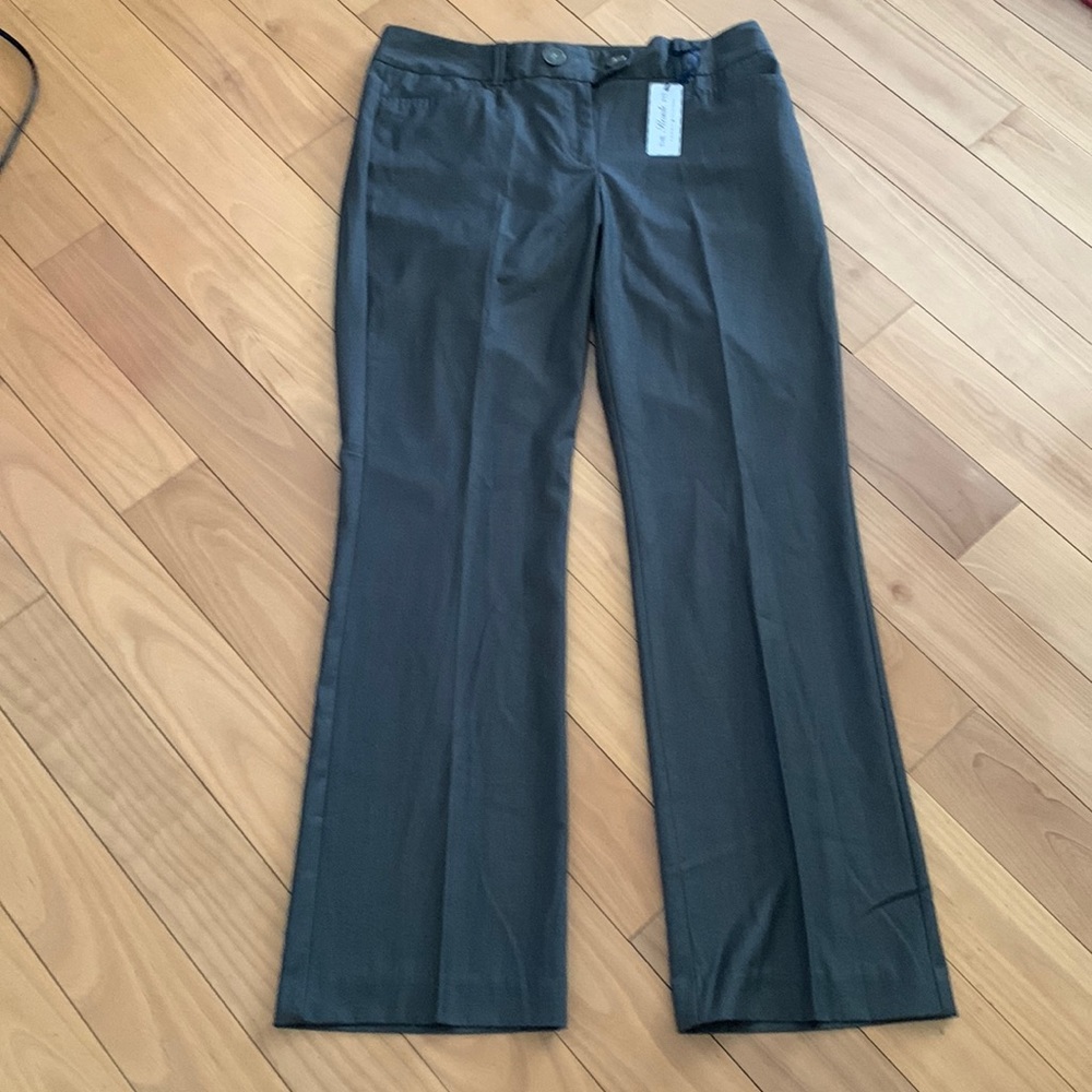 Tommy Hilfiger pants , reade fit style  , size  10 in dark gray